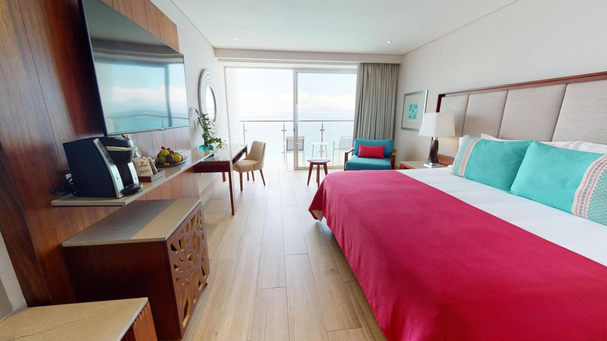 Grand Park Royal Puerto Vallarta Ngoại thất bức ảnh A room at the hotel